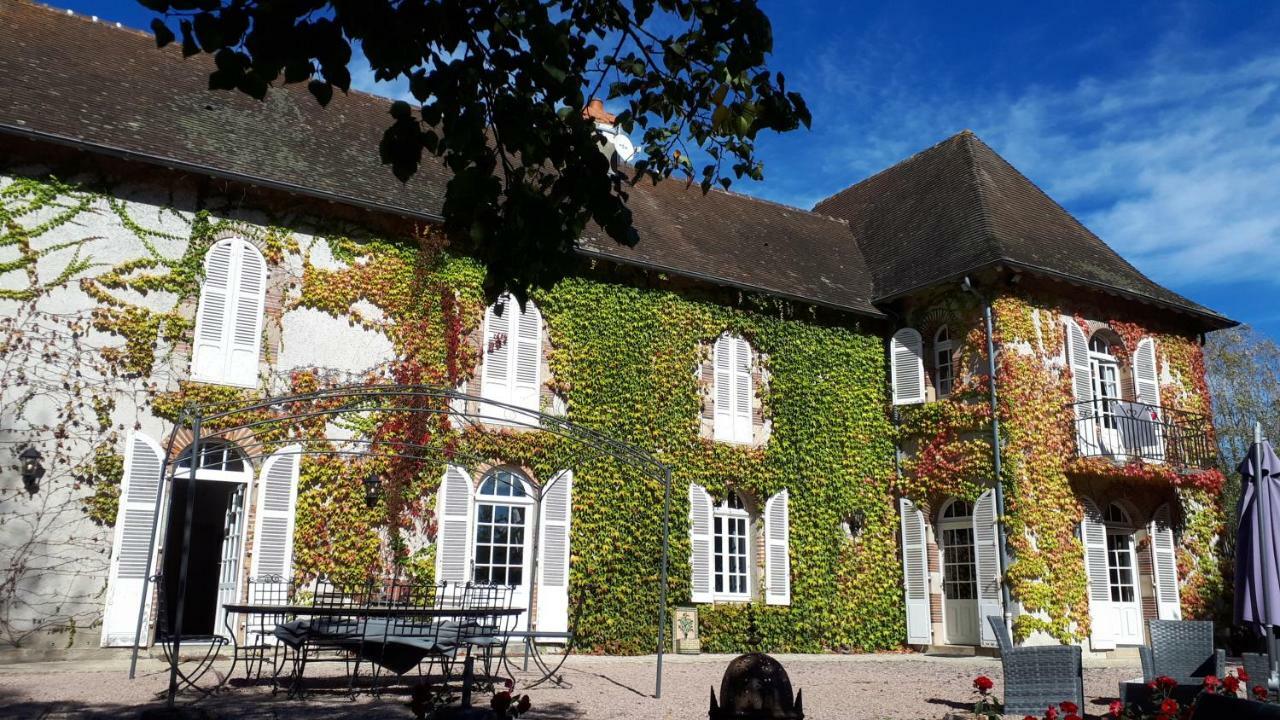 Bed and Breakfast Le Domaine Du Mijarnier Montbeugny Exteriér fotografie